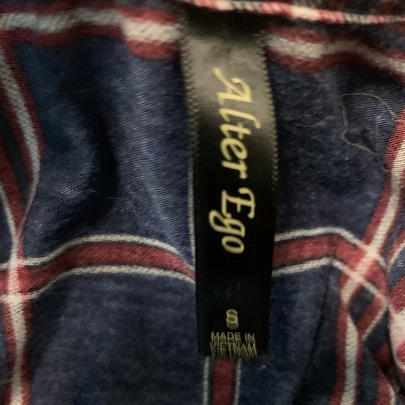 Women’s, 3/4 sleeve with button, v-neck style with 3 buttons, Navy and red plaid - Picture 4 of 5